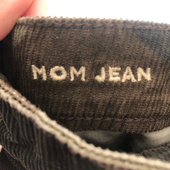 BNWOT American Eagle Camo corduroy Camo mom jeans - Picture 5 of 6